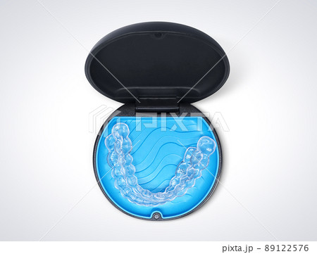 マウスピース マウスピース矯正 歯列矯正 イラスト リアル 背景 89122576