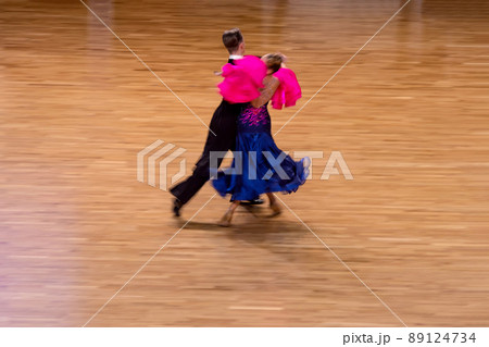 one couple dancer dancing waltz on floor one couple dancer dancing waltz on floor 89124734