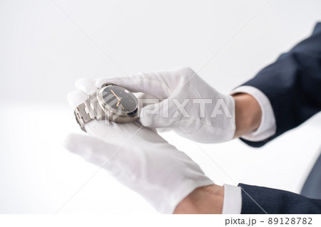 質屋　鑑定　時計　男性　手元 89128782