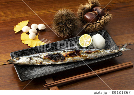 秋の味覚焼きさんまと栗 秋の味覚焼きさんまと栗 89131867