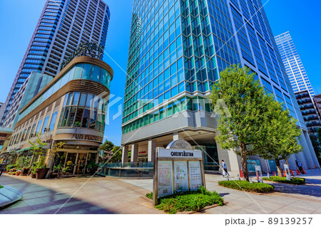 東京 港区白金の都市風景 NBFプラチナタワーと白金タワー 東京 港区白金の都市風景 NBFプラチナタワーと白金タワー 89139257