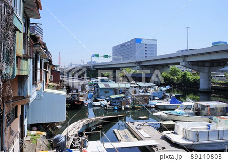 子安運河と首都高速道路(横浜市神奈川区) 子安運河と首都高速道路(横浜市神奈川区) 89140803
