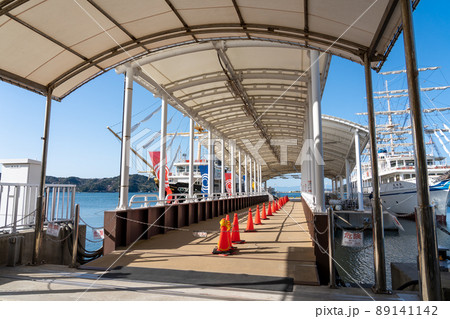 兵庫県南あわじ市 福良港の鳴門海峡うずしおクルーズ船の乗り場 兵庫県南あわじ市 福良港の鳴門海峡うずしおクルーズ船の乗り場 89141142
