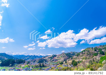 【里山の春】小川村・二反田の桜【長野県】 89141792