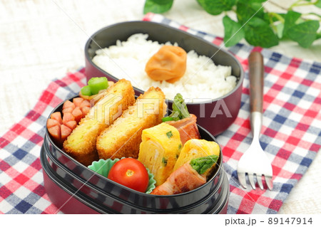 手作りのお弁当（ヘタなしのミニトマト） 89147914