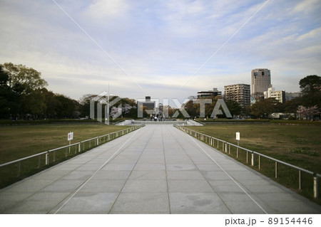 夕方の平和記念公園 夕方の平和記念公園 89154446
