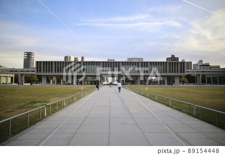 夕方の平和記念公園 89154448