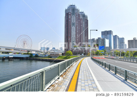 のぞみ橋(のぞみばし)/有明西運河よりお台場方面を望む(東京都港区)【2022.4】 のぞみ橋(のぞみばし)/有明西運河よりお台場方面を望む(東京都港区)【2022.4】 89159829