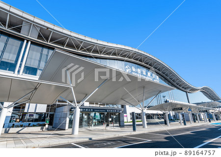 宮城県　快晴の仙台国際空港 89164757