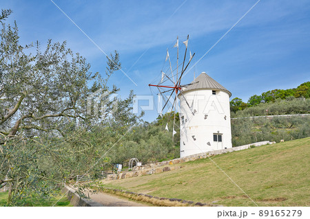 【小豆島オリーブ公園 (ギリシャ風車)】香川県小豆郡小豆島町西村甲 【小豆島オリーブ公園 (ギリシャ風車)】香川県小豆郡小豆島町西村甲 89165279