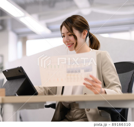 ビジネス　オフィス 89166310