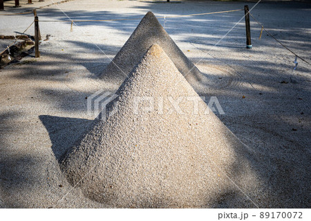 上賀茂神社、細殿前の立砂 89170072