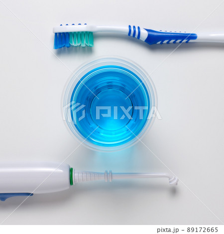 Dental hygiene. Toothbrush, mouthwash, oral irrigator. 89172665