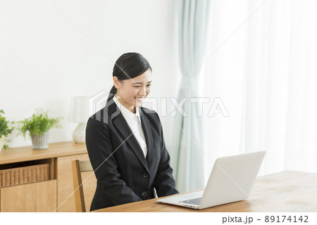 オンライン面接 就活 89174142