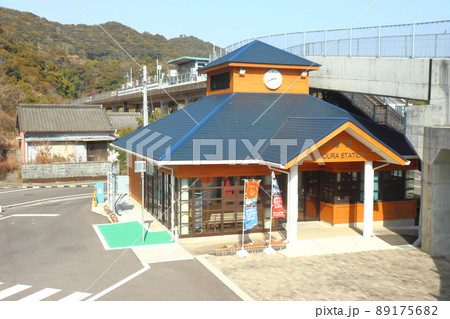 DMV導入によって変貌した甲浦駅 DMV導入によって変貌した甲浦駅 89175682