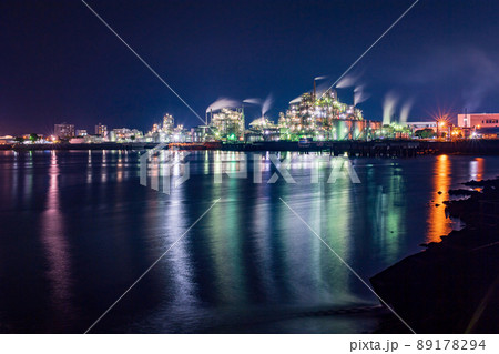 夕暮れの周南工場夜景夜の煌めき 夕暮れの周南工場夜景夜の煌めき 89178294