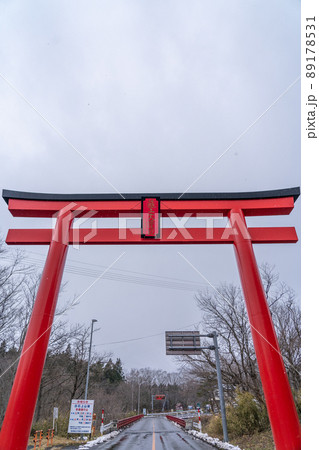 蔵王大権現大鳥居（宮城県蔵王町） 89178531