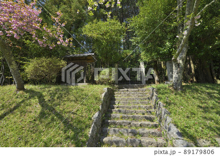 鏡女王忍阪墓(奈良県桜井市忍阪) 鏡女王忍阪墓(奈良県桜井市忍阪) 89179806