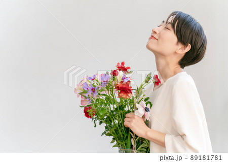 フラワーアレンジメント 女性 花 フラワーアレンジメント 女性 花 89181781