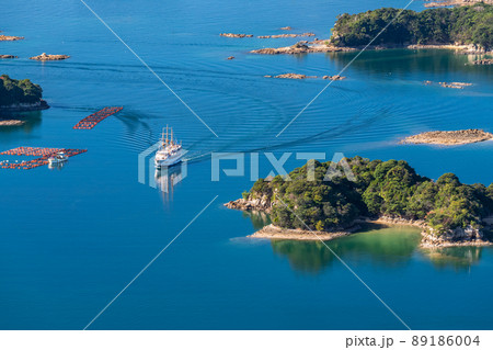 《長崎県》九十九島・佐世保湾に浮かぶ島々 89186004