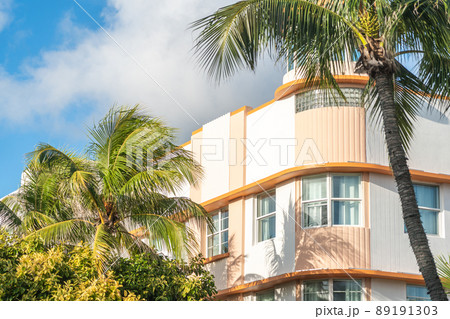 Art Deco building in the Art Deco District in South Beach, Miami 89191303