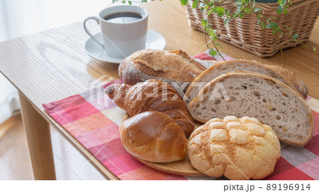 パンとコーヒー パンとコーヒー 89196914