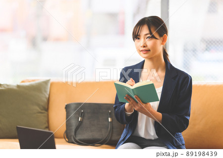 ビジネス・働く女性シリーズ 89198439