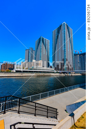 東京 中央区勝どきの都市風景 ザ・東京タワーズ と勝どき ザ・タワー 東京 中央区勝どきの都市風景 ザ・東京タワーズ と勝どき ザ・タワー 89206734