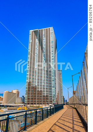 東京　中央区勝どきの都市風景　ザ・東京タワーズ  89206764