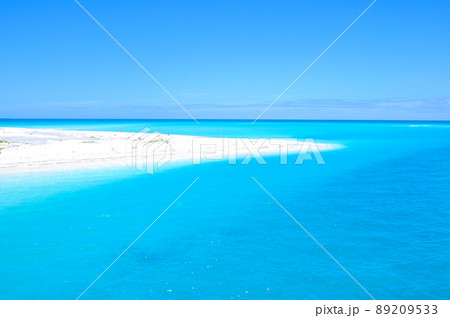 ウベア島の美しいビーチ 89209533
