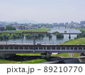 岡山市心臓病センター榊原病院より望む南側の風景と通過中の電車 89210770