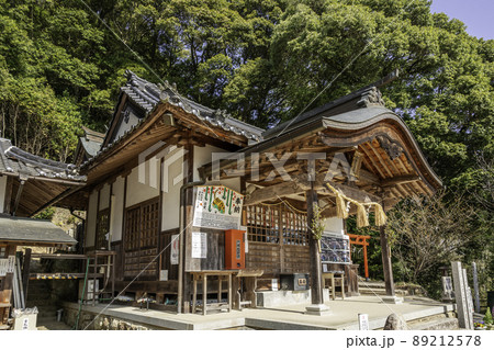 石上布都魂神社 拝殿 岡山県赤磐市 石上布都魂神社 拝殿 岡山県赤磐市 89212578