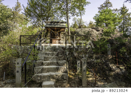 石上布都魂神社　本宮　岡山県赤磐市 89213024