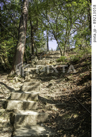 石上布都魂神社　本宮参道　岡山県赤磐市 89213058