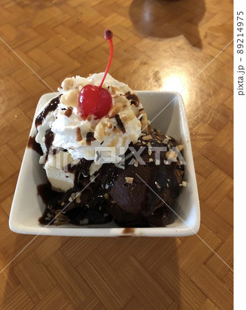 ハワイ旅行で食べたチョコレートアイスクリーム 89214975