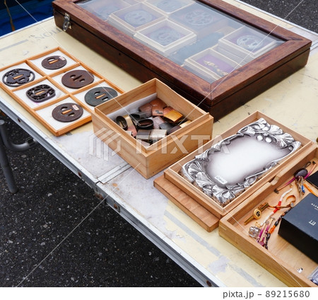 「骨董市（銀）」 89215680