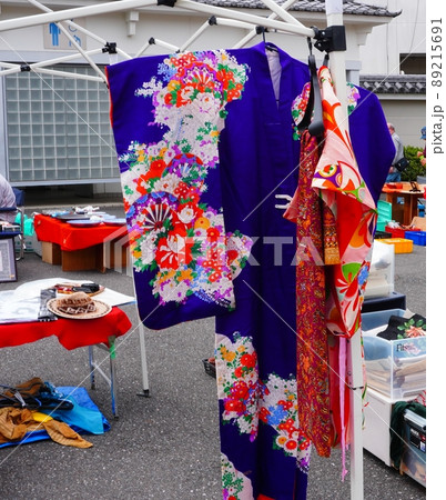 「骨董市（きもの）」 89215691