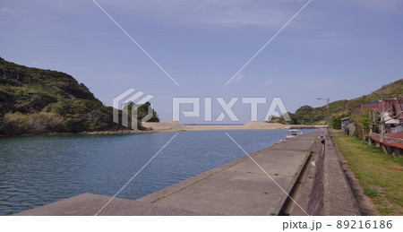 日本海と田万川漁港 日本海と田万川漁港 89216186