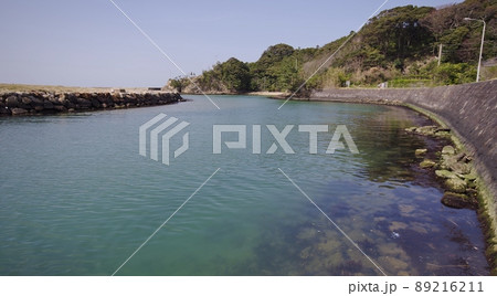 日本海と田万川漁港 日本海と田万川漁港 89216211
