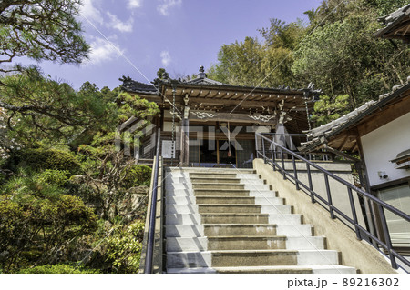 誕生寺 浄土院六角堂 岡山県久米南町 誕生寺 浄土院六角堂 岡山県久米南町 89216302
