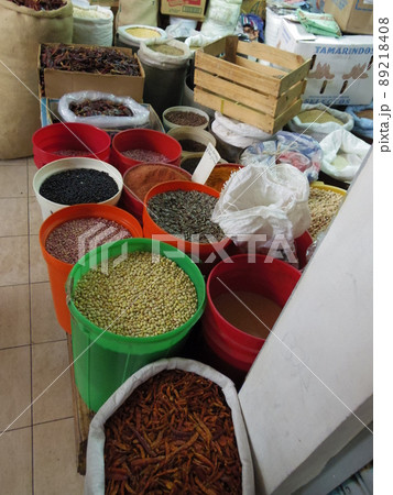 メキシコ合衆国　ケレタロ　市場　いろいろ5 89218408