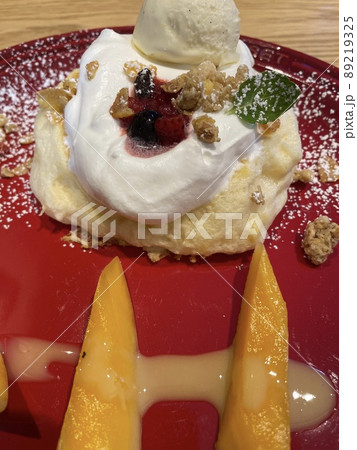 パパイヤのスフレパンケーキ 89219325