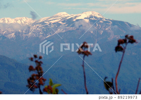 初冠雪の白山 荒島岳から望む 初冠雪の白山 荒島岳から望む 89219973