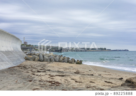茨城県日立市　初崎海岸の防潮堤 89225888