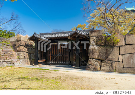 大阪城 西の丸庭園の北仕切門 大阪城 西の丸庭園の北仕切門 89227642