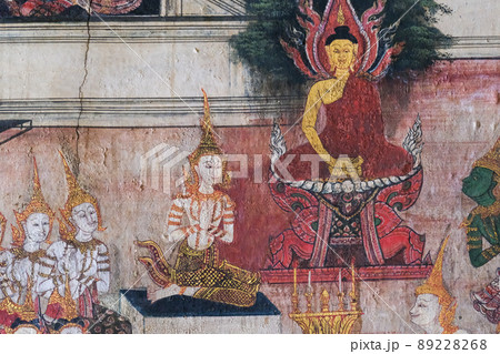 ブッダの一生を描いた古い壁画（バンコク国立博物館） 89228268