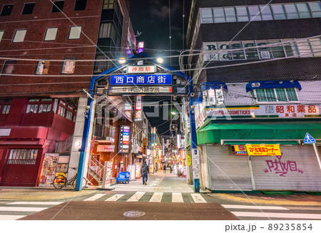 日本の東京都市景観 神田駅前の飲み屋街などを望む。まん延防止は解除されているが=4月2日 日本の東京都市景観 神田駅前の飲み屋街などを望む。まん延防止は解除されているが=4月2日 89235854