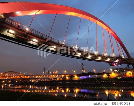 Twilight view of the Rainbow Bridge 89240013