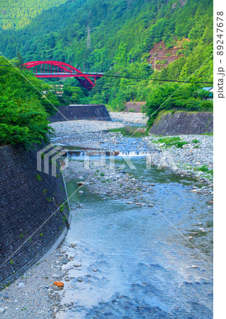 足尾 砂畑入口バス停付近からの眺め 渡良瀬川 初夏の風景 足尾 砂畑入口バス停付近からの眺め 渡良瀬川 初夏の風景 89247678