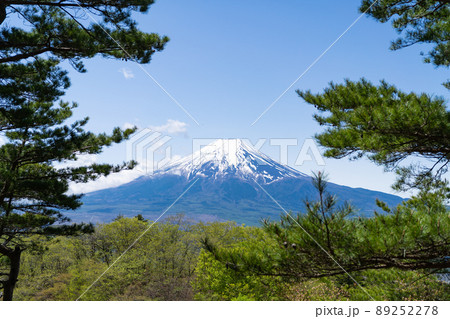倉見山の山頂から見た富士山 89252278